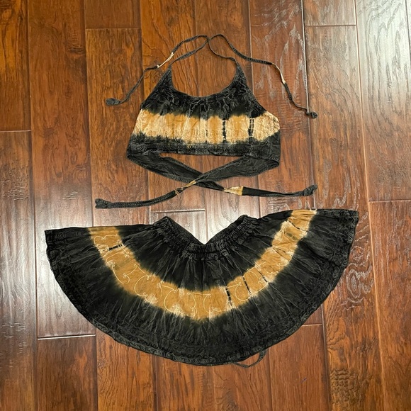 Shore Line - Bikini Coverup, Black & Gold Halter & Skirt, One Size Fits All - Picture 1 of 4